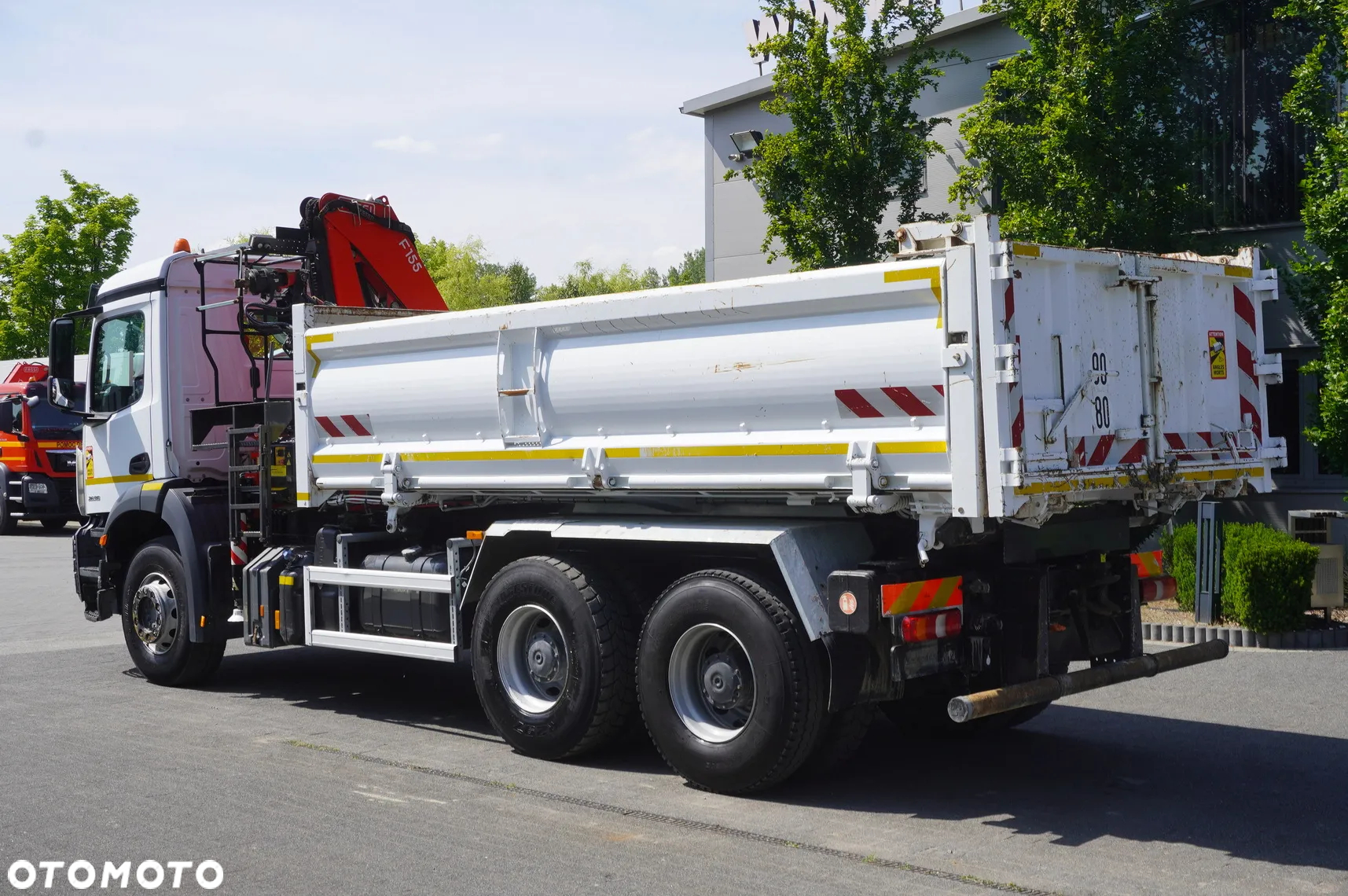 Mercedes-Benz Arocs 2636 / Fassi F155A.0.22 6t / 120 tys. km / Wywrotka 3-stronna / 2 x hydroburta - 7