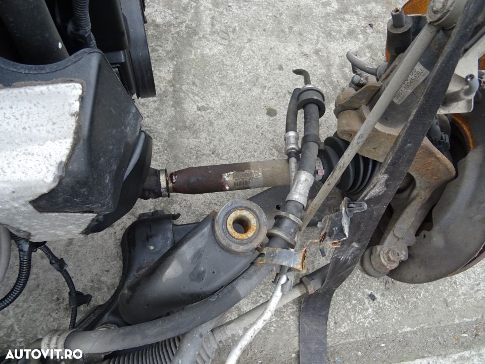 Planetara stanga dreapta Volvo V50 2.0 Diesel D4204T 136 CP din 2006 - 2