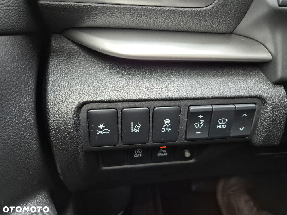 Mitsubishi Eclipse Cross 1.5 T GPF Intense Pro CVT 4WD - 18