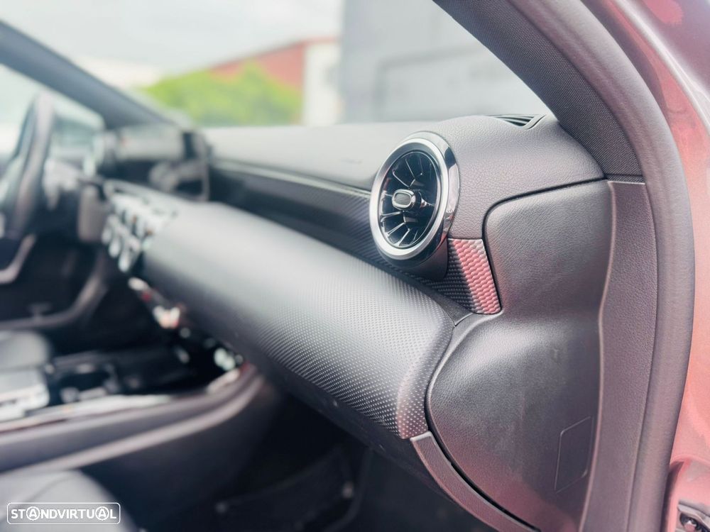 Mercedes-Benz A 180 d Progressive Aut. - 31