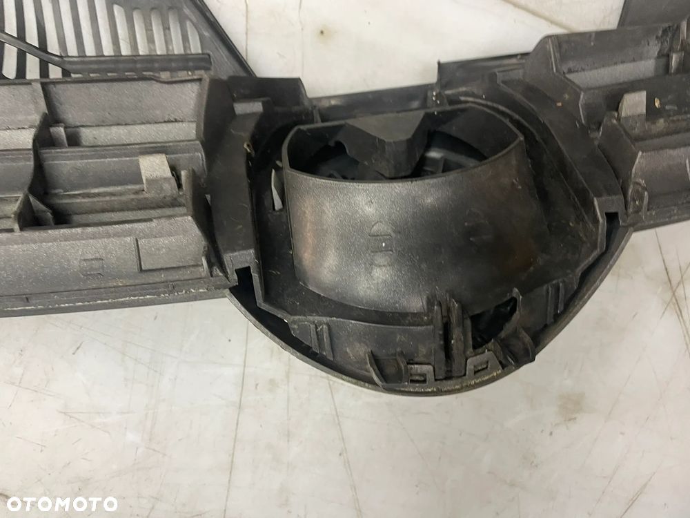 Grill Atrapa zderzaka Golf V LA7W 1K0853655A - 13