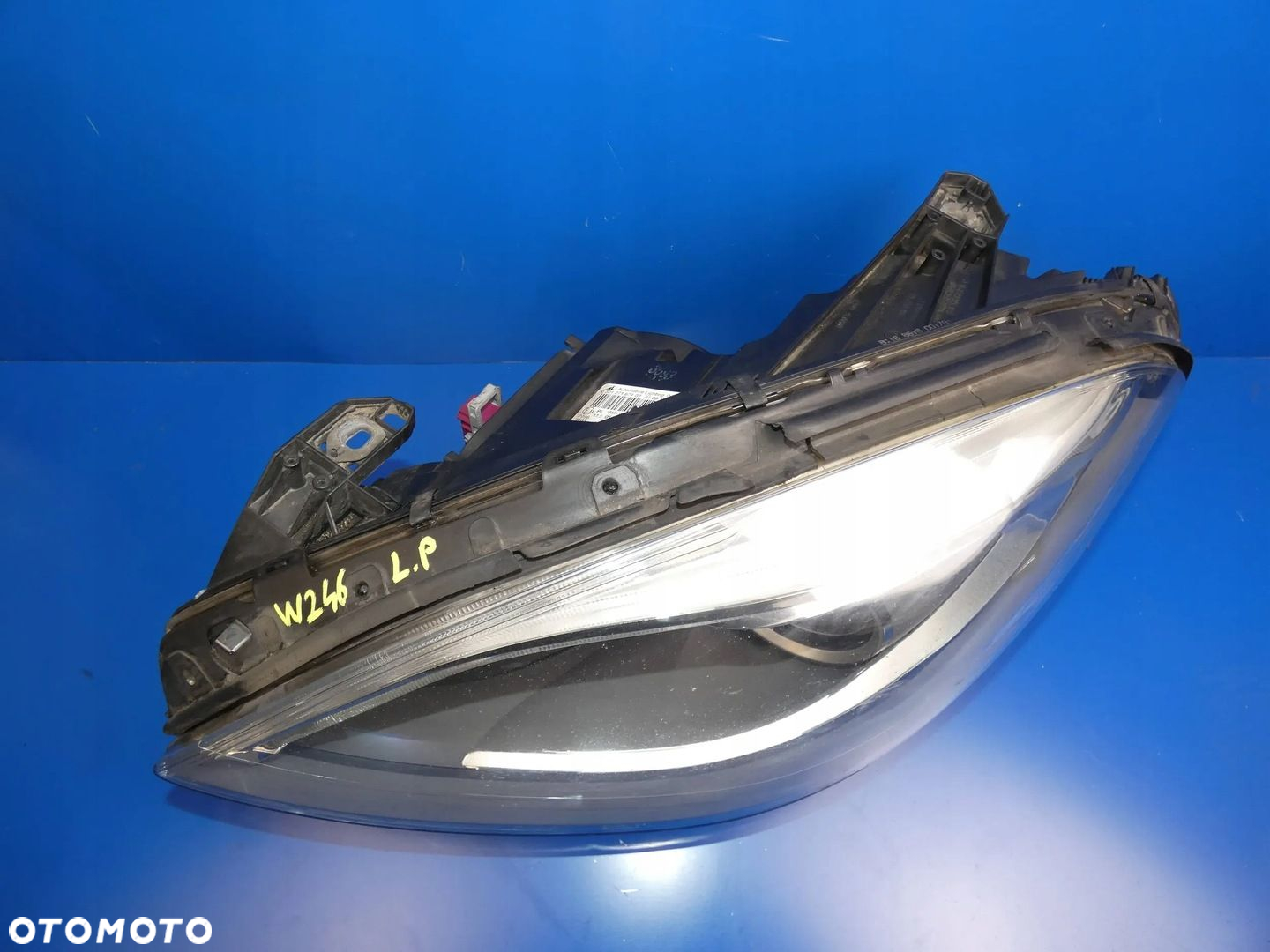 MERCEDES B KLASA W246 LAMPA LEWY PRZÓD PRZEDNIA LEWA BI XENON - 2