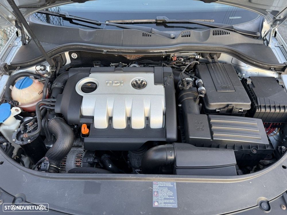 VW Passat Variant 2.0 TDI 4M Highline IM - 34
