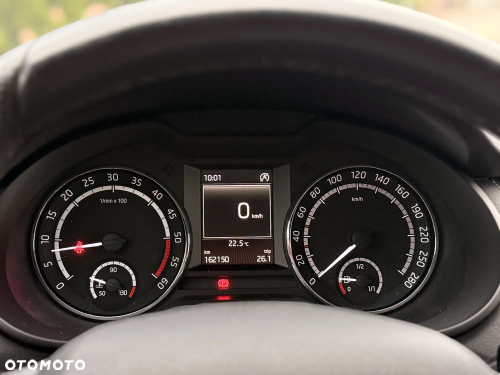 Skoda Octavia 2.0 TDI RS - 19