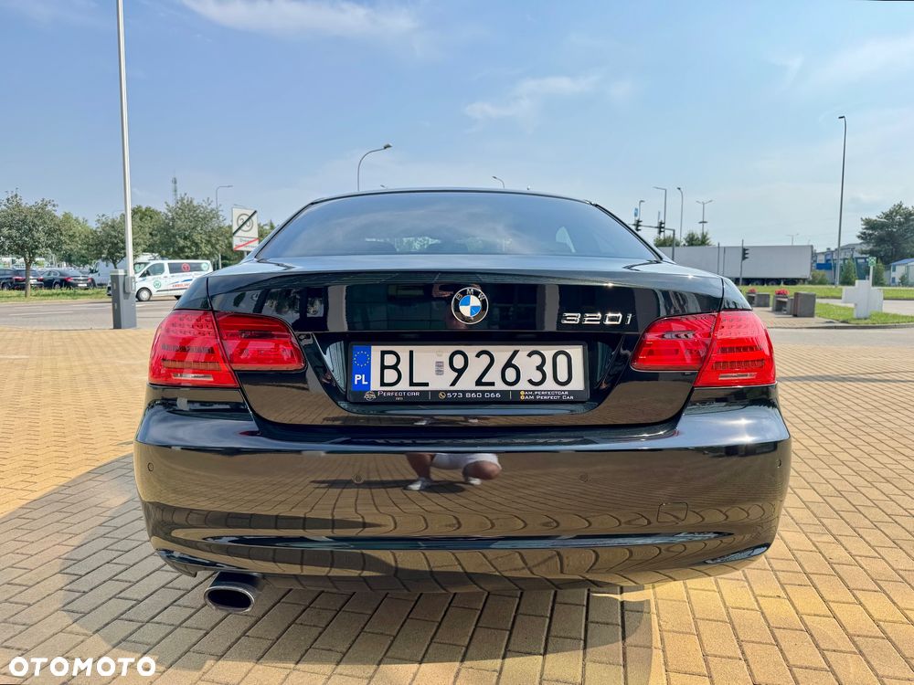 BMW Seria 3 320i - 7