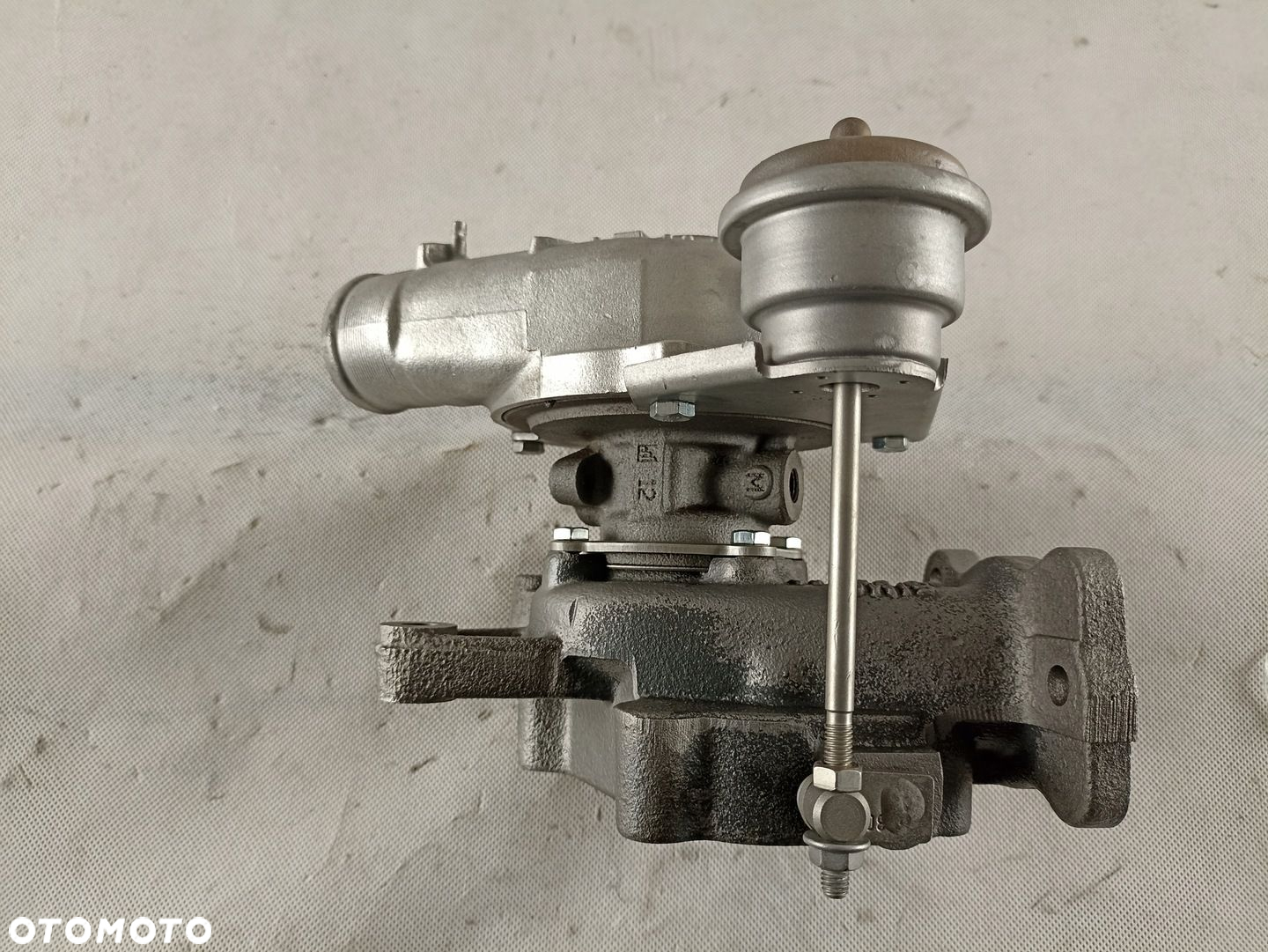 Citroen 2.0 HDI silnika 5303990023 TURBINA - 4
