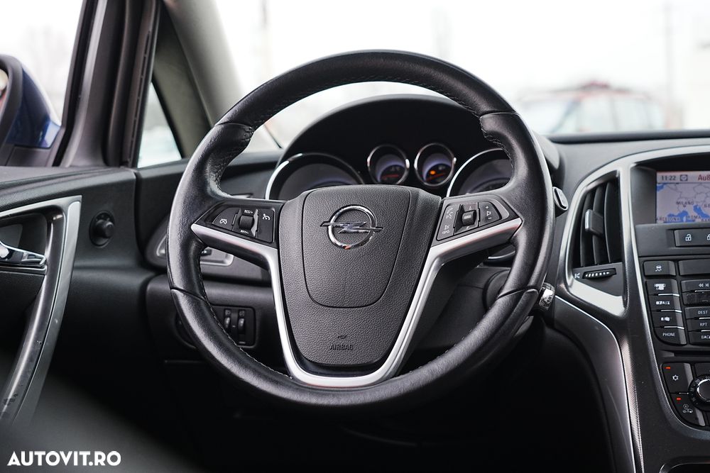 Opel Astra 2.0 CDTI DPF Automatik Cosmo - 9