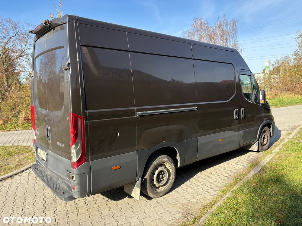 Iveco Daily 35S12 L3H2 2020r ŁADNY! Zabudowa, regały! Uszkodzony silnik - 4