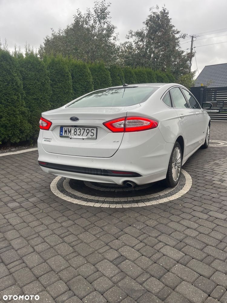 Ford Fusion - 8