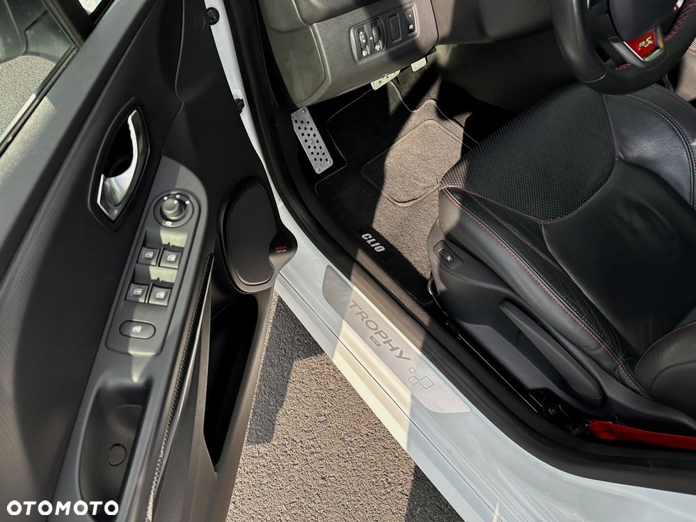 Renault Clio 1.6 R.S.Trophy 220 EDC - 7