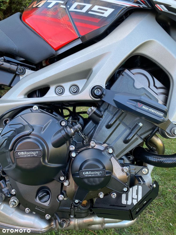 Yamaha MT - 7