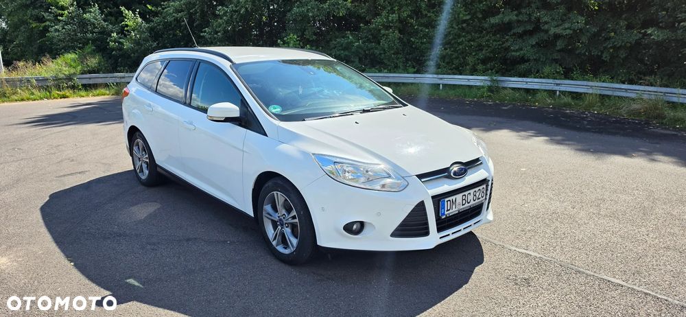 Ford Focus 1.0 EcoBoost Start-Stopp-System SYNC Edition - 4