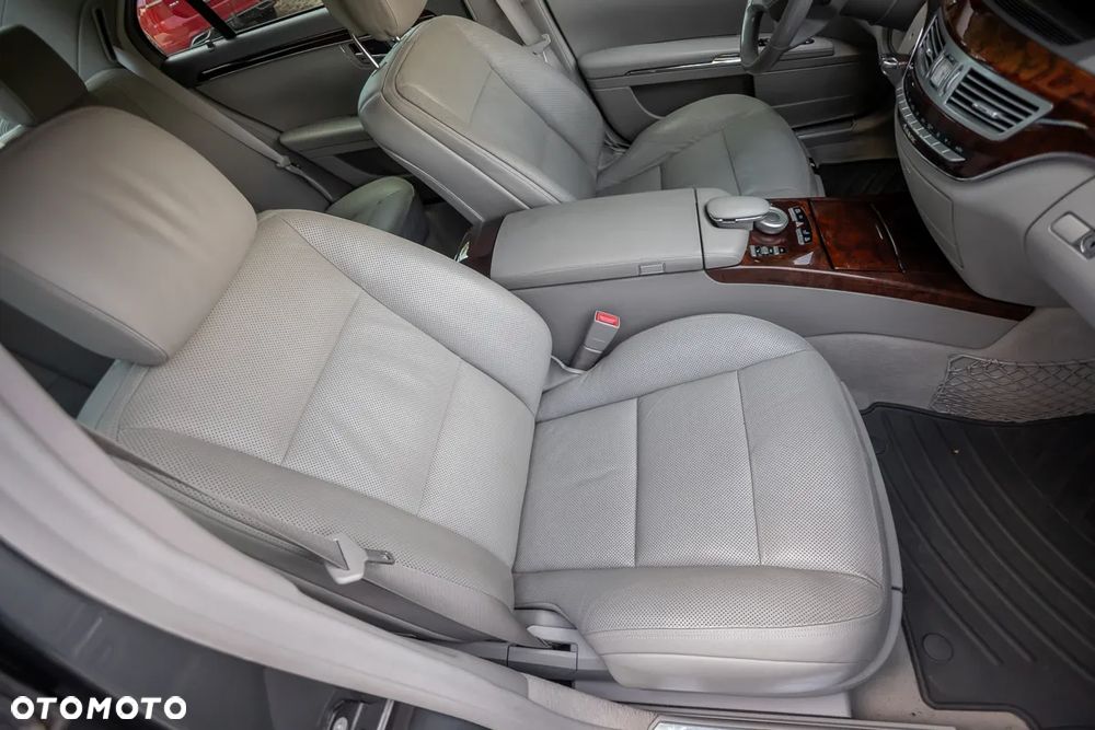 Mercedes-Benz Klasa S 350 CDI L 4-Matic BlueEff - 23