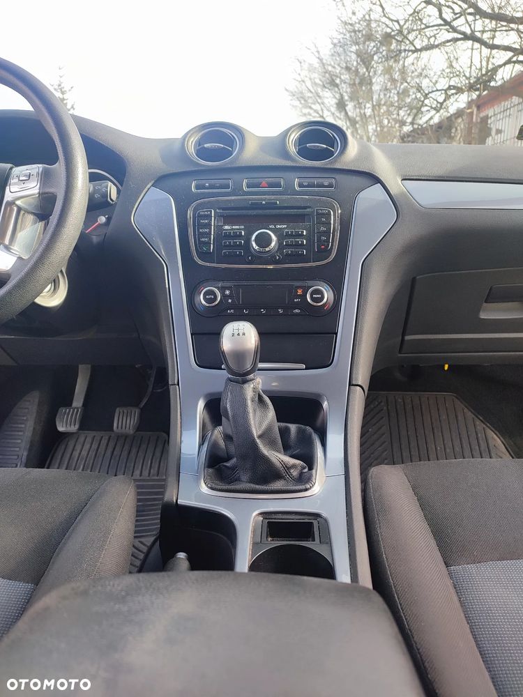 Ford Mondeo - 10