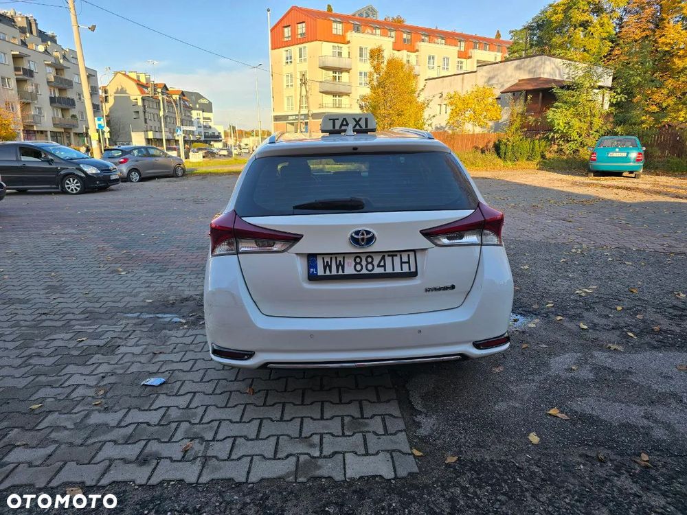 Toyota Auris Hybrid 135 Premium - 7