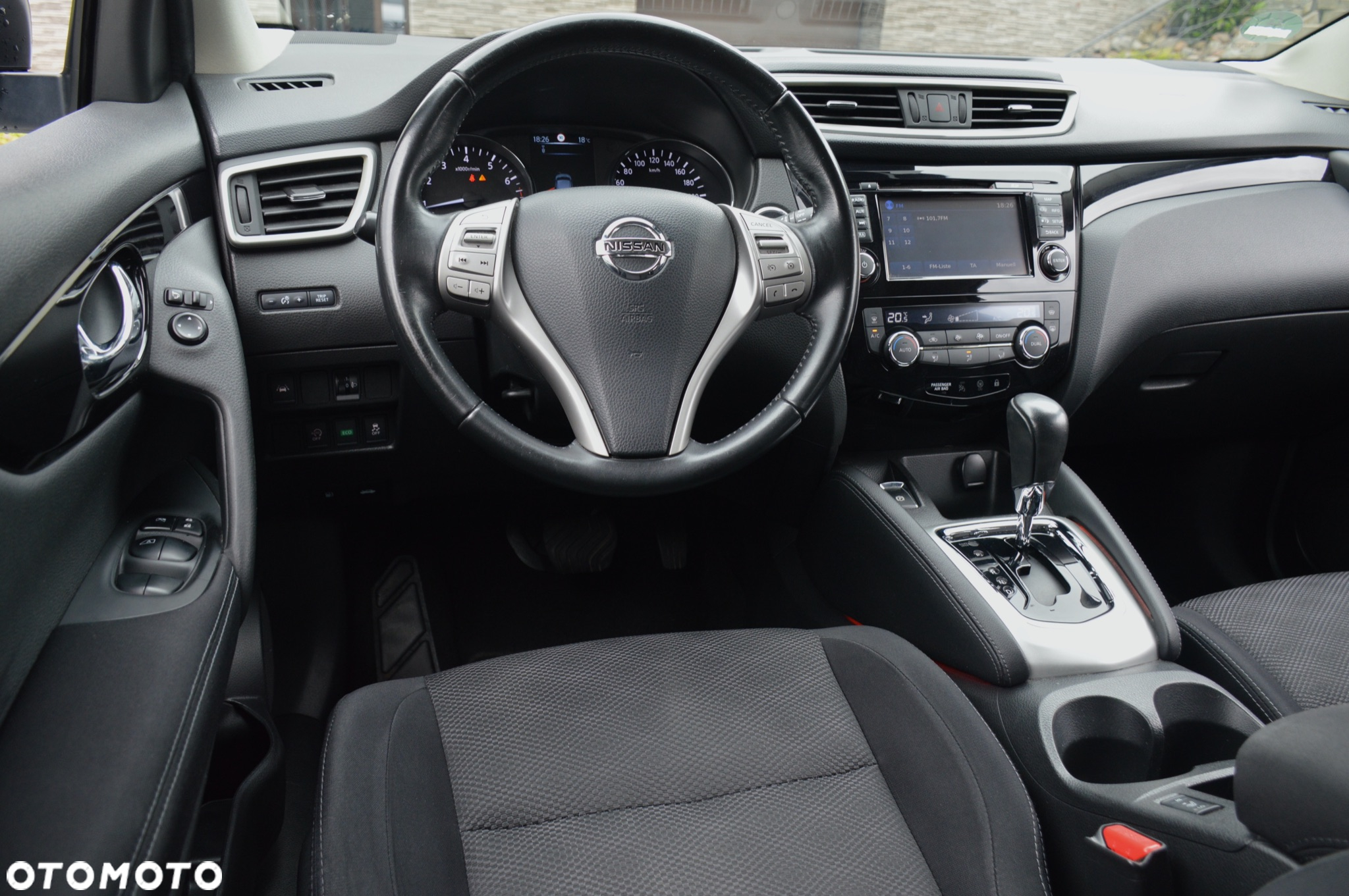 Nissan Qashqai 1.2 DIG-T Tekna Xtronic - 18