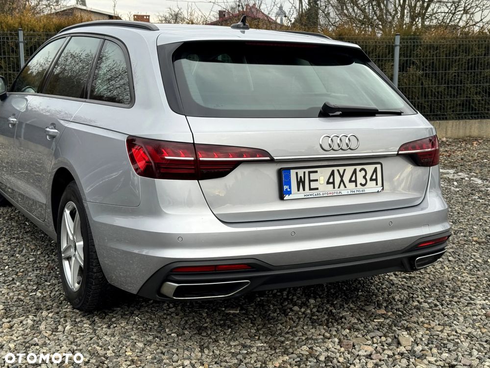 Audi A4 Avant 40 TDI S tronic - 32