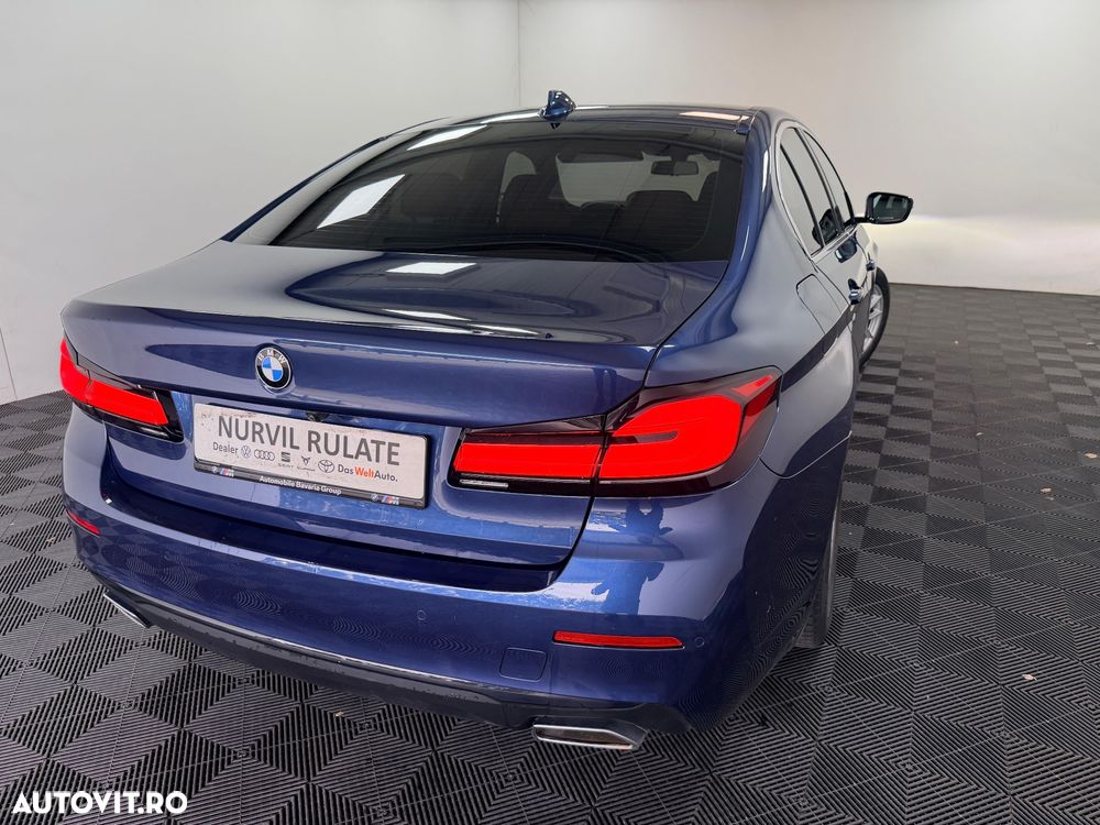 BMW Seria 5 520d xDrive AT - 35