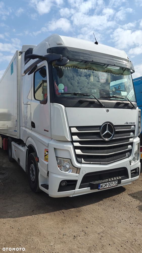 Mercedes-Benz Actros - 1