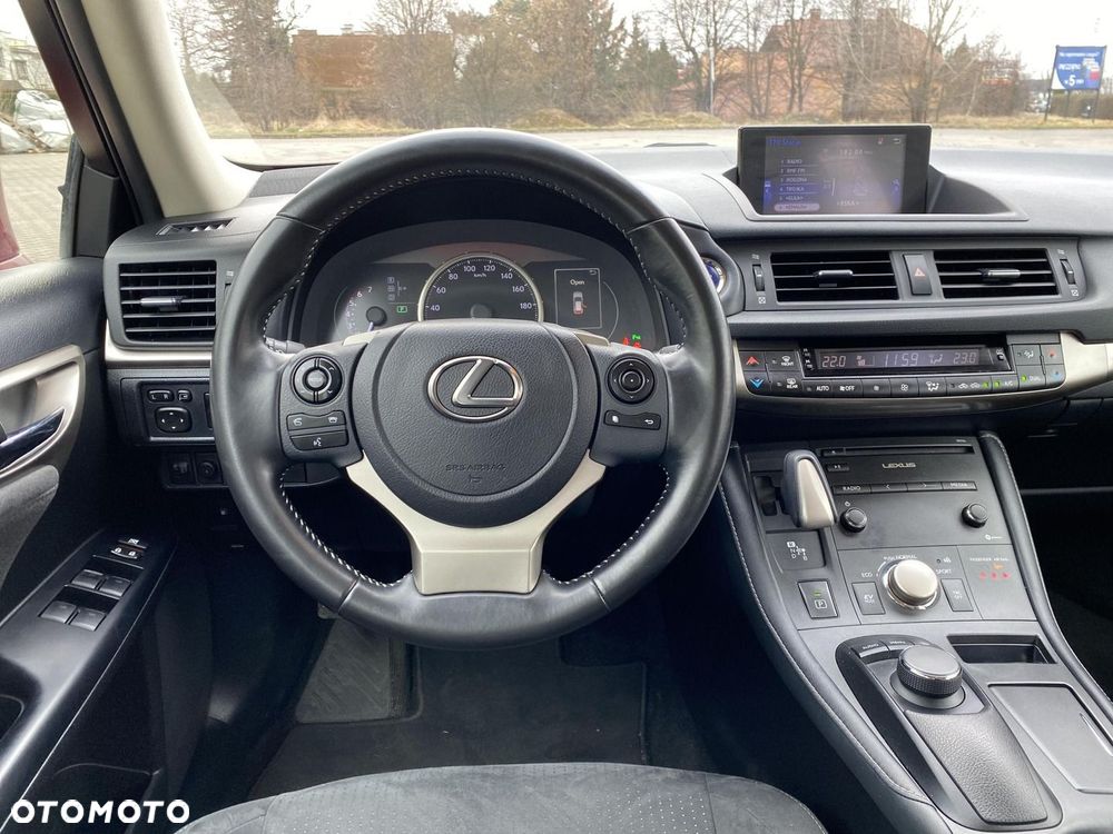 Lexus CT - 18