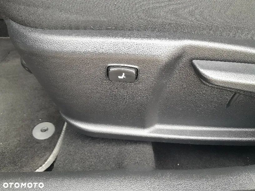 Kia Ceed 1.6 CRDi 136 ISG GT Line - 34