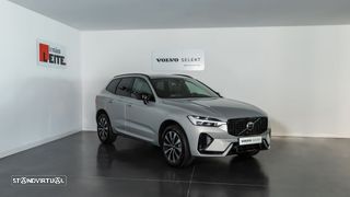 Volvo XC 60 2.0 B4 Plus Dark