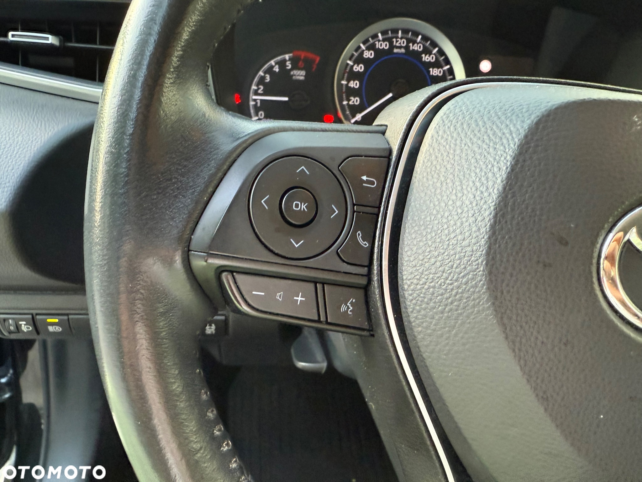 Toyota Corolla 1.8 Hybrid GPF Comfort - 31