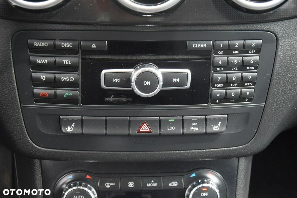 Mercedes-Benz Klasa B 180 Edition - 28