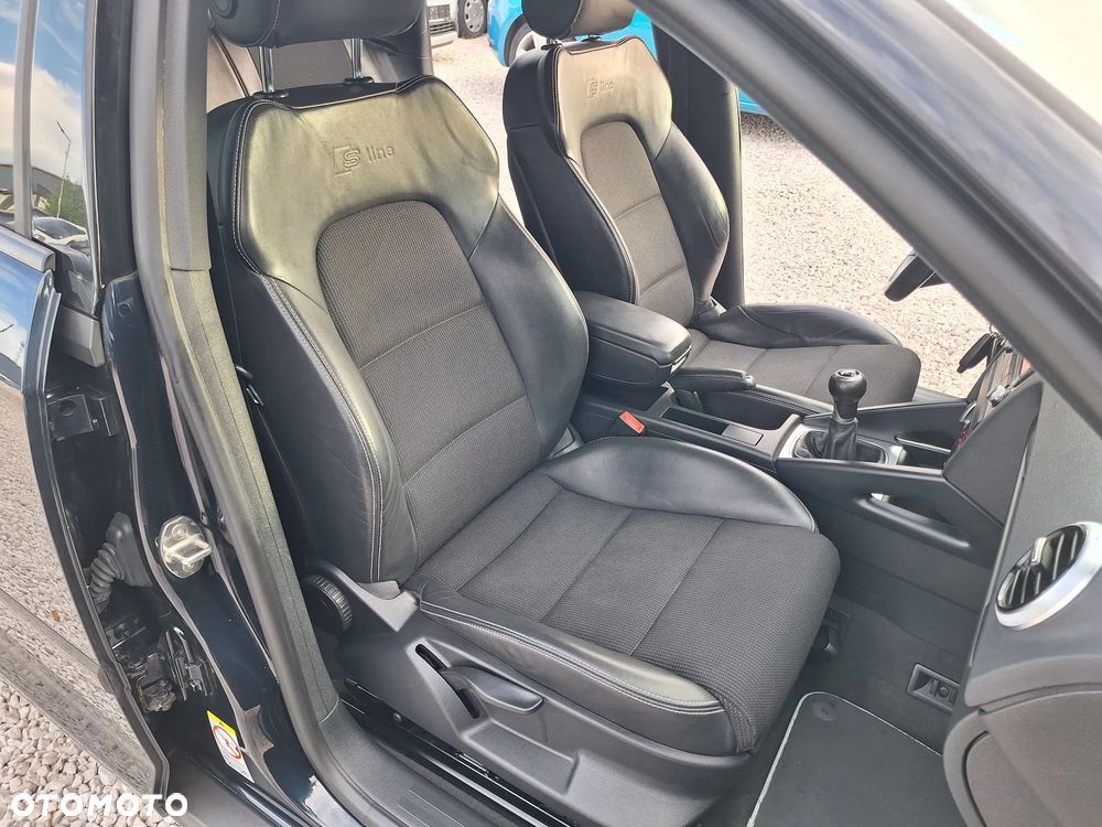 Audi A3 Sportback 1.4 TFSI S line Sportpaket - 24
