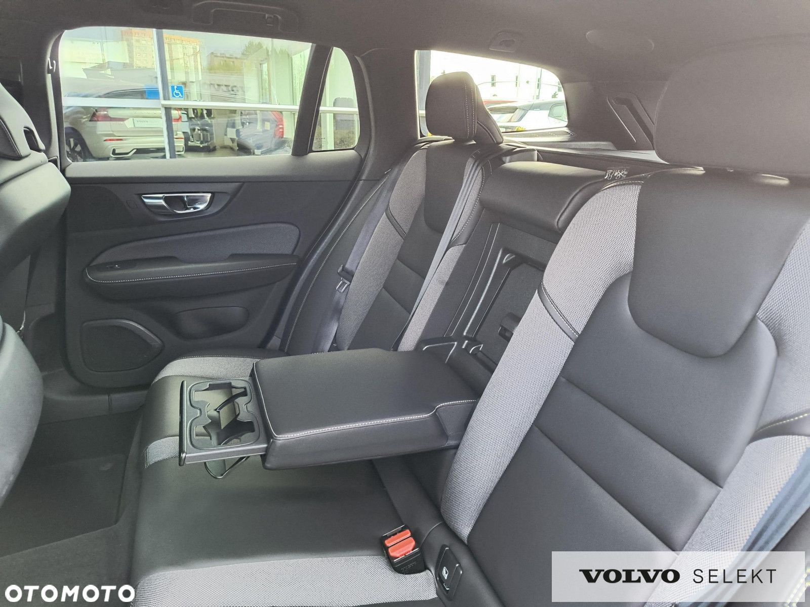 Volvo V60 Cross Country - 40