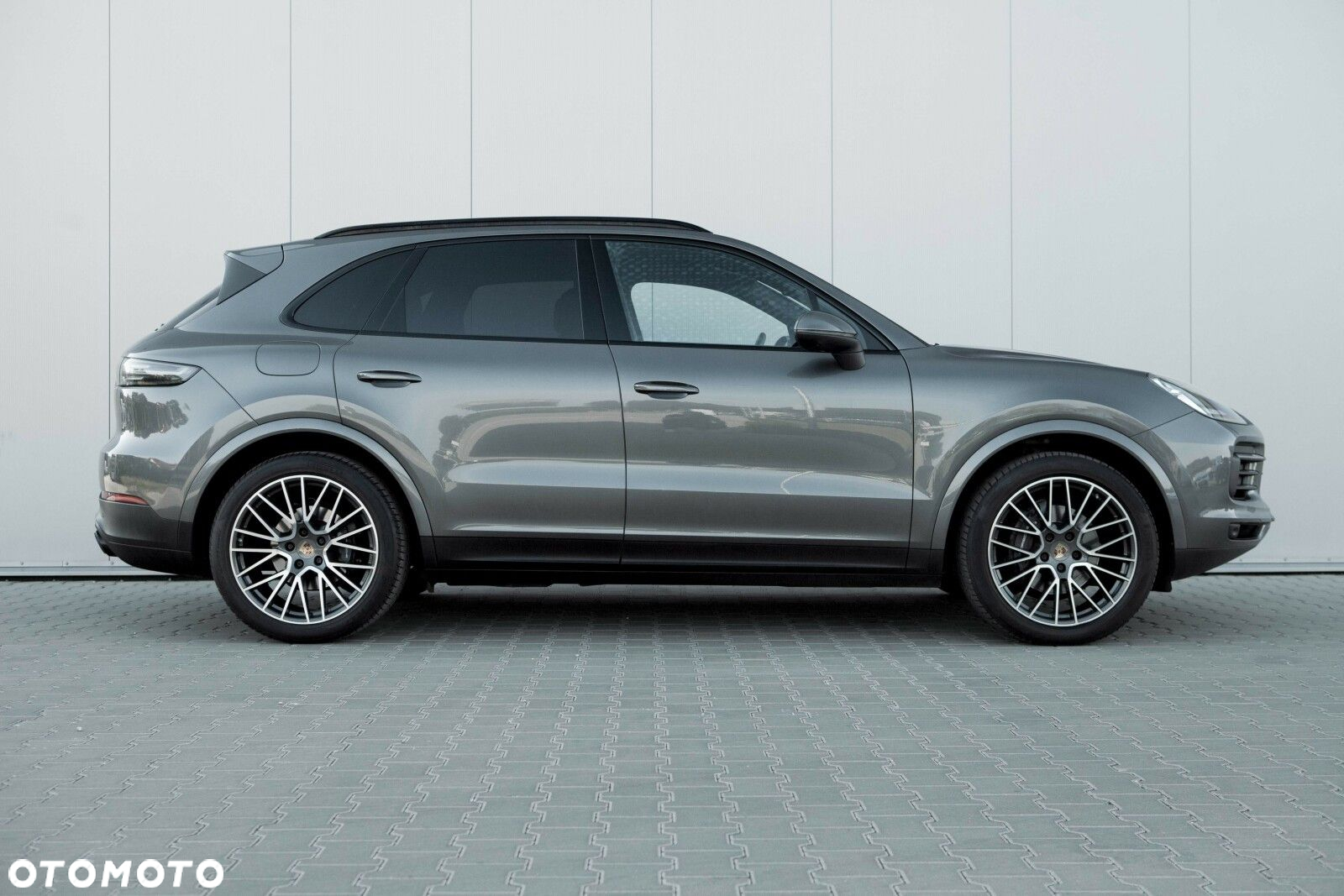 Porsche Cayenne - 8
