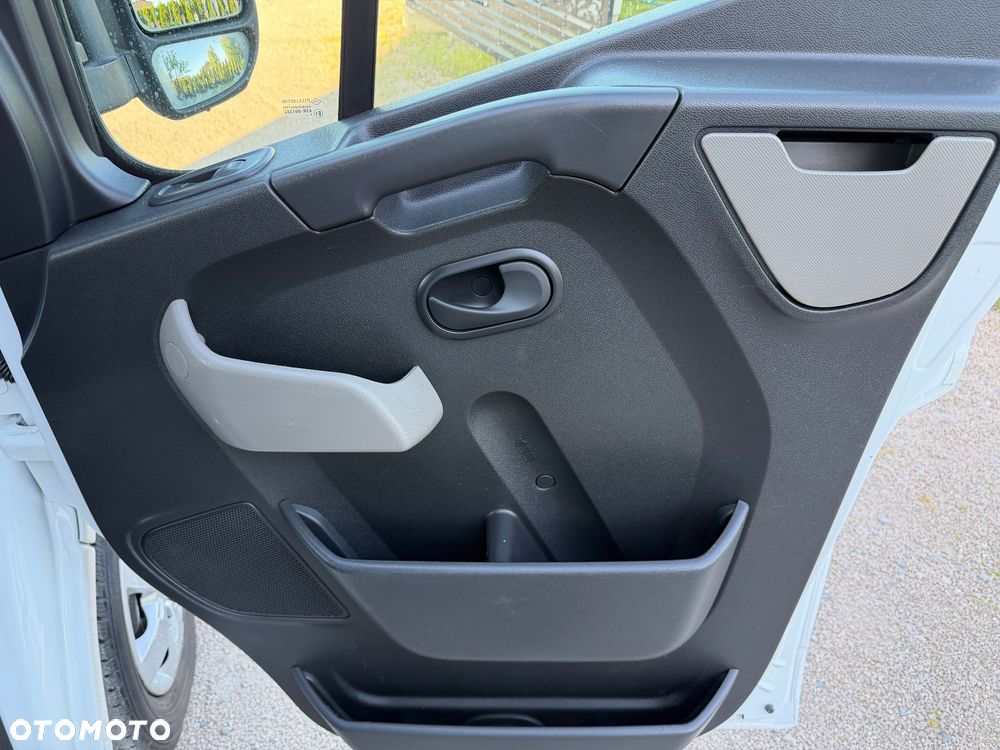 Opel Movano - 25