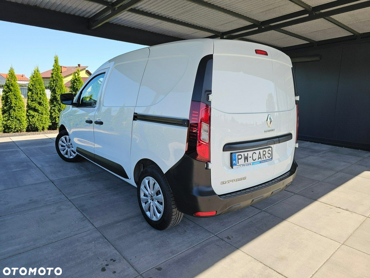 Renault Express - 4