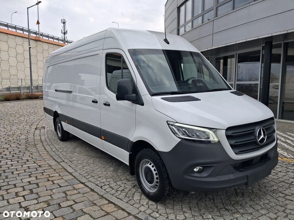 Mercedes-Benz Sprinter 319 CDI - 1