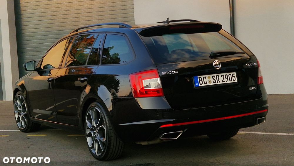 Skoda Octavia 2.0 TDI RS Challenge DSG - 11