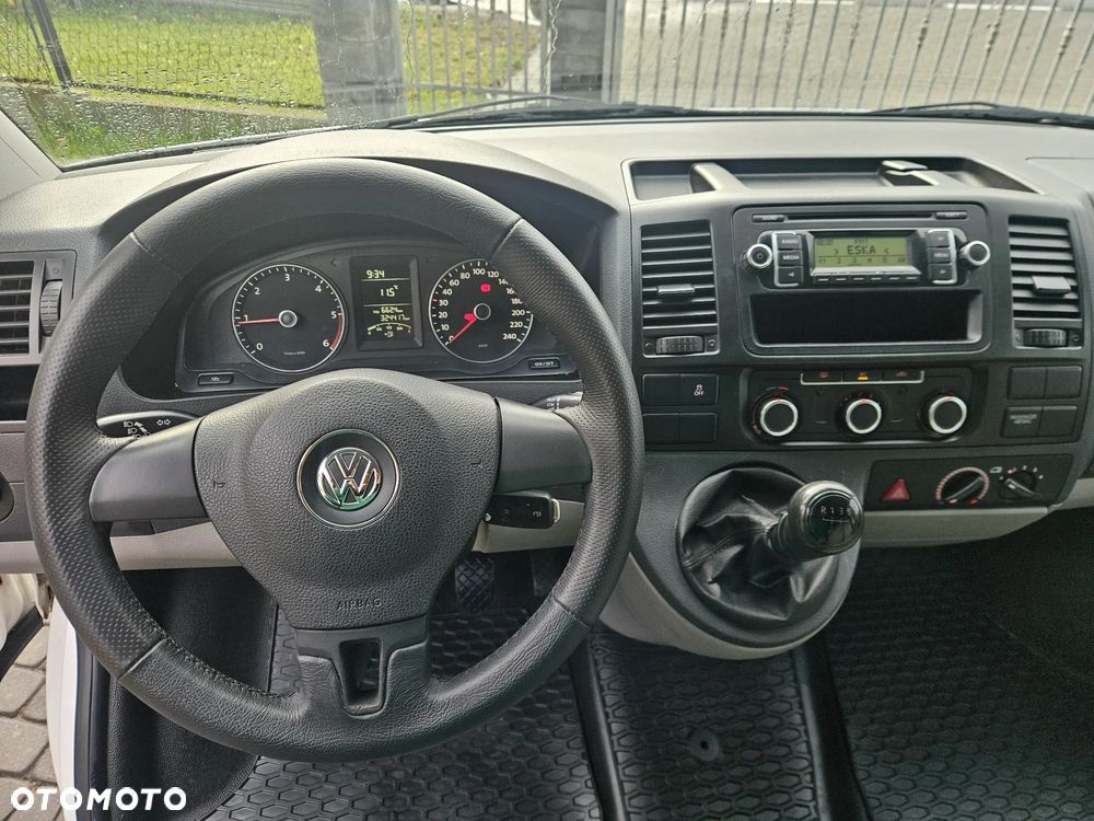 Volkswagen Transporter - 12