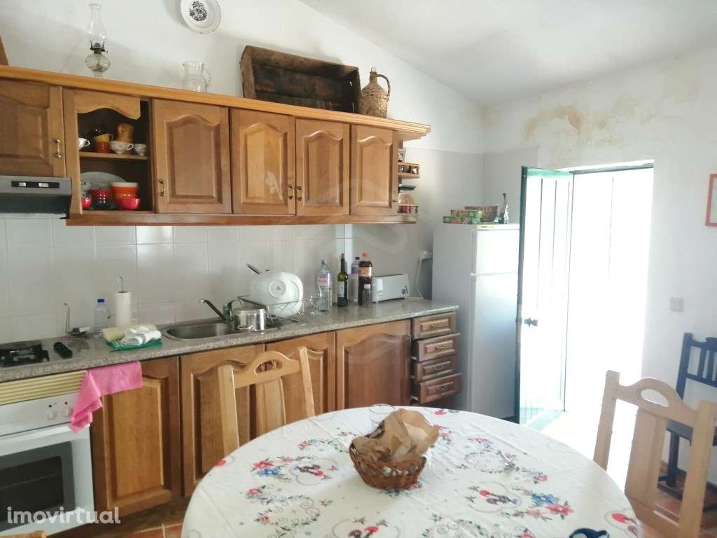 Moradia geminada V3 recuperada, Loulé Algarve - Grande imagem: 5/18