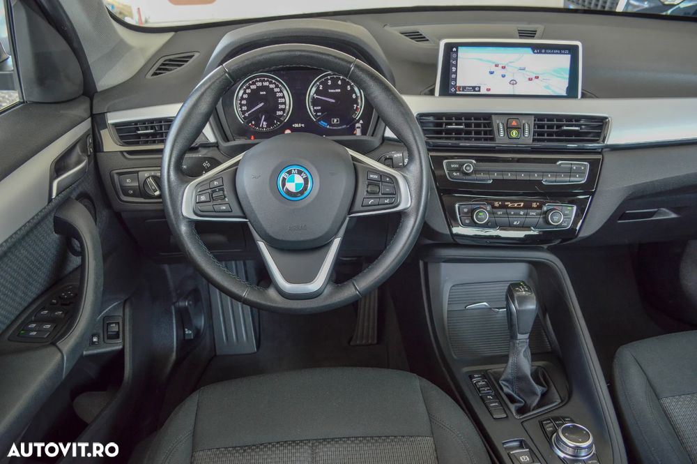 BMW X1 xDrive25e Sport Line - 25
