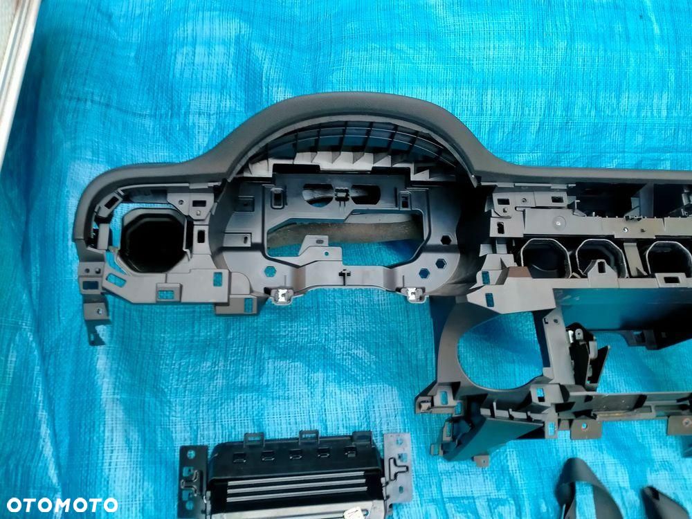 MERCEDES W470 / KONSOLA / DESKA / AIRBAG / PASY / CZARNA / ORYGINAŁ - 10