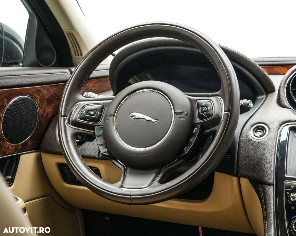 Jaguar XJ 3.0 V6 Premium Luxury Aut SWB - 18