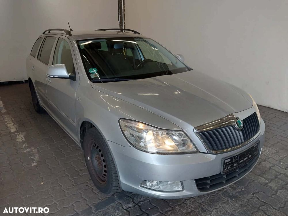 Skoda Octavia 1.6 TDI DPF FAMILY - 2