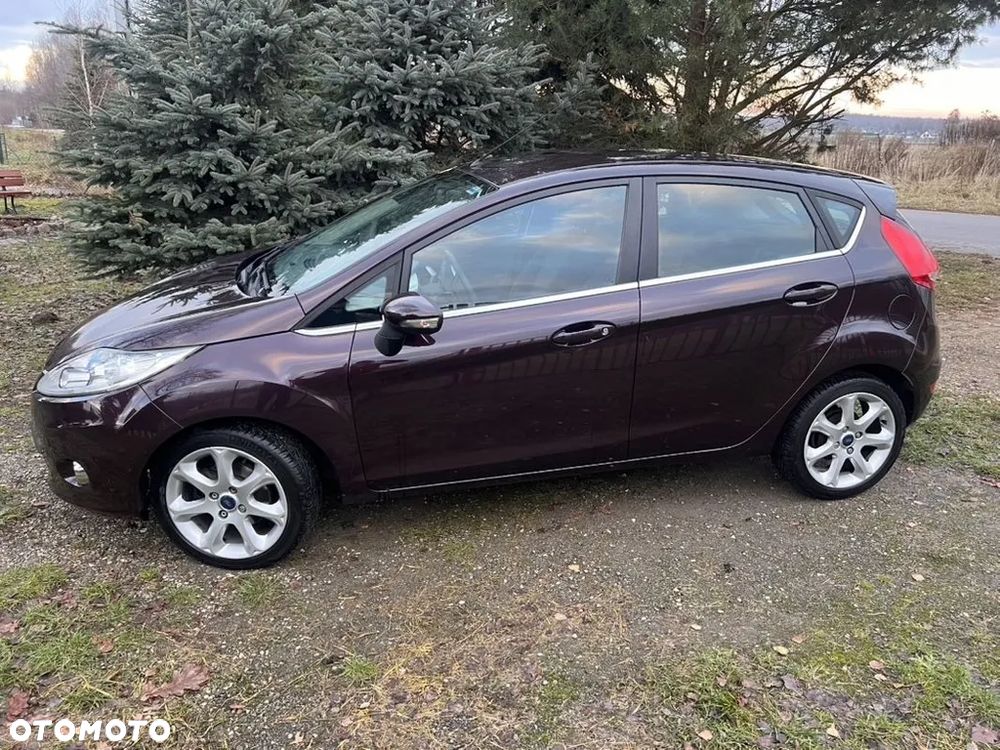 Ford Fiesta - 16