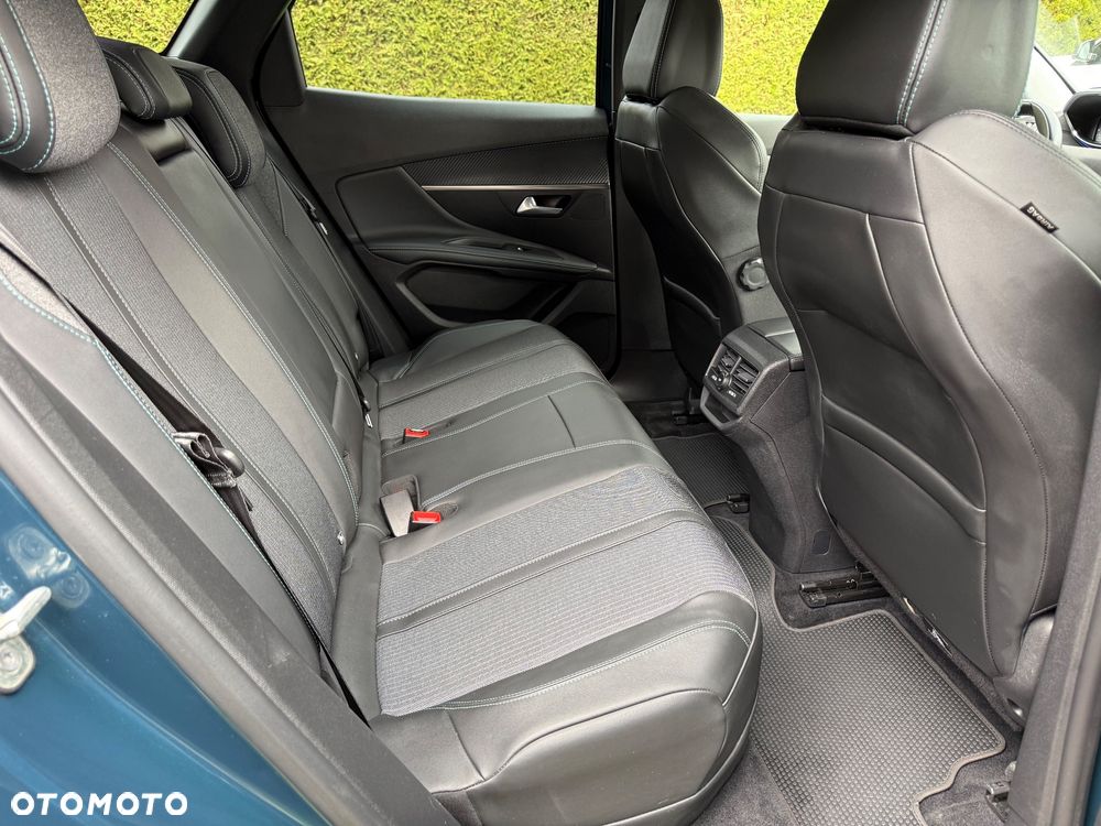 Peugeot 3008 225 e-EAT8 Allure Pack - 10