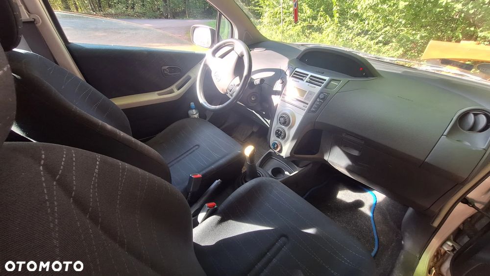 Toyota Yaris 1.0 VVT-i Luna - 5
