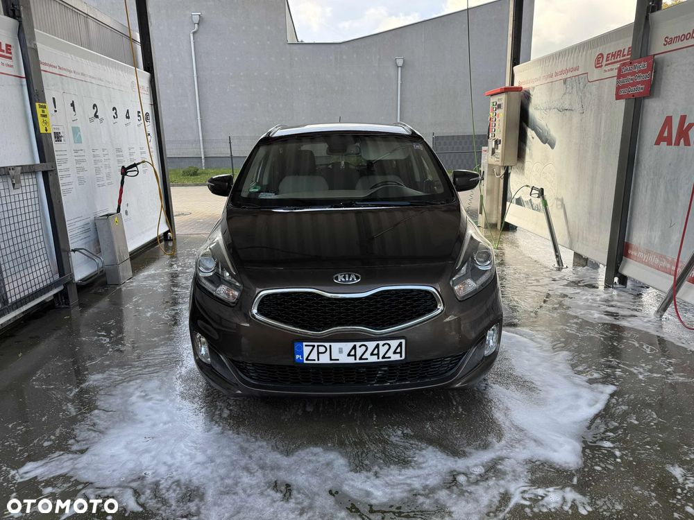 Kia Carens 1.6 GDI L - 1