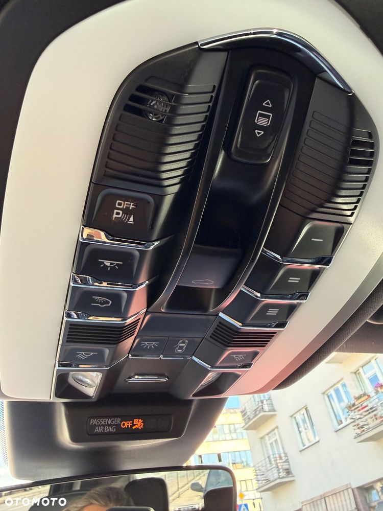 Porsche Macan Standard - 17