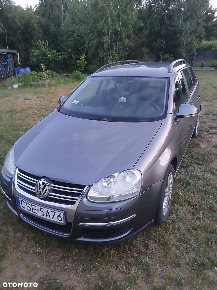 Volkswagen Golf - 8