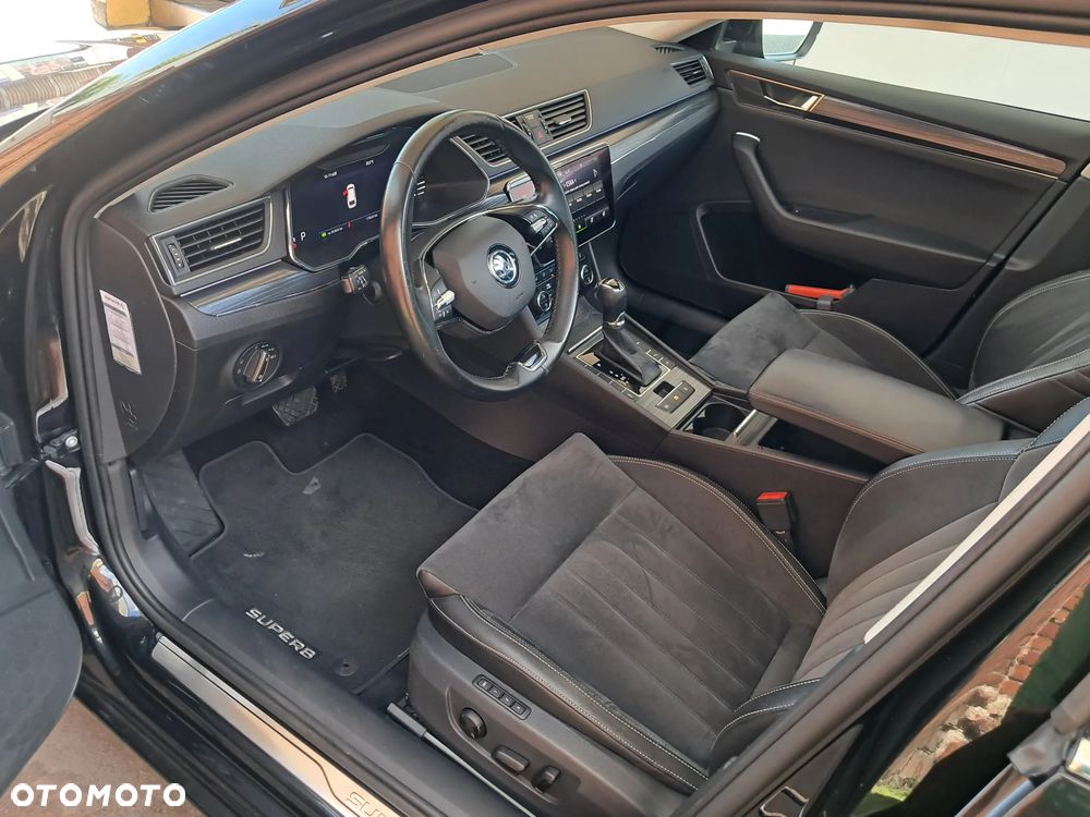 Skoda Superb 2.0 TDI DSG Selection - 17