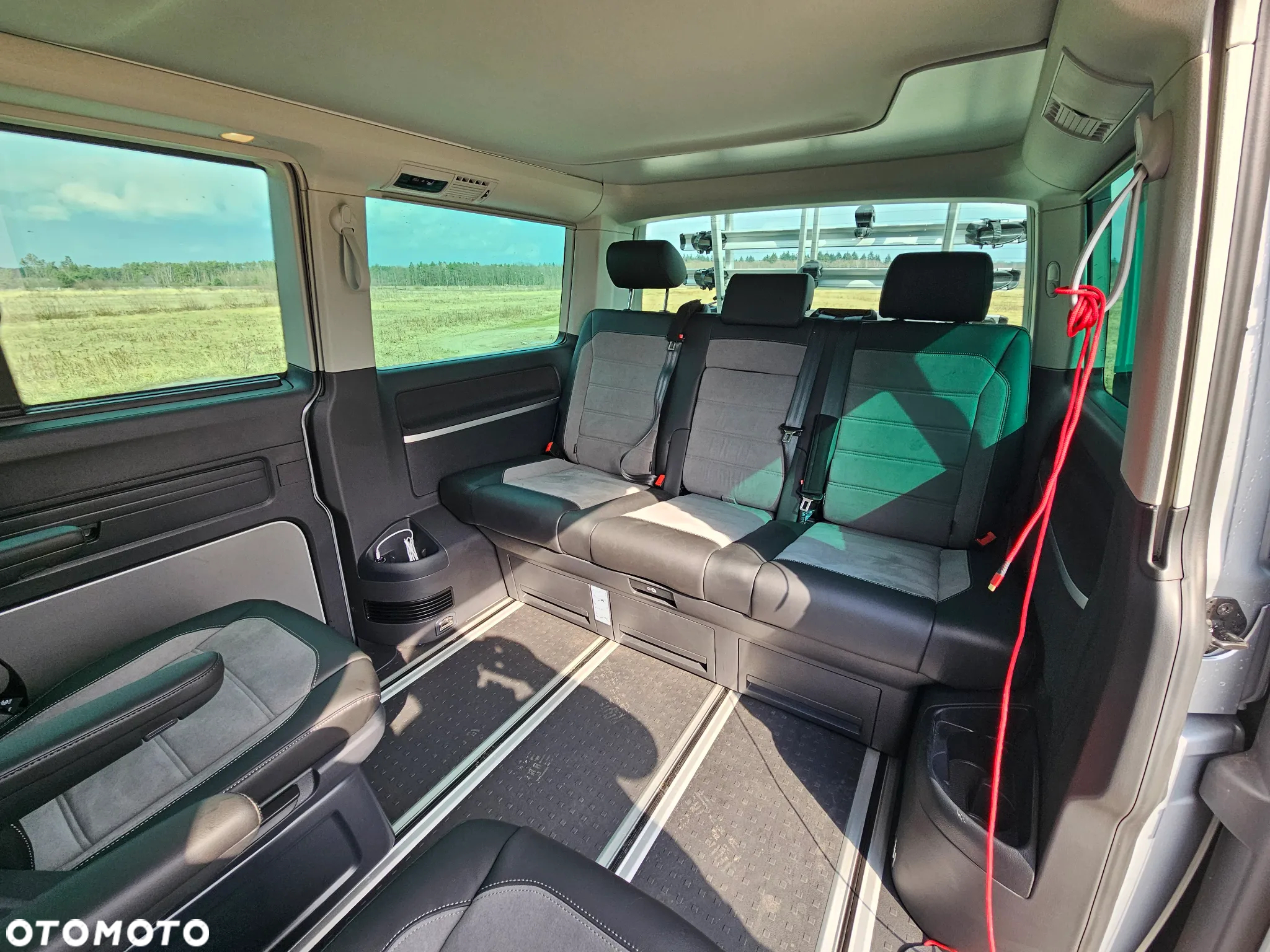 Volkswagen California - 17