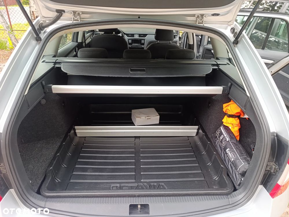 Skoda Octavia 1.6 TDI (Green tec) DSG Ambition - 12